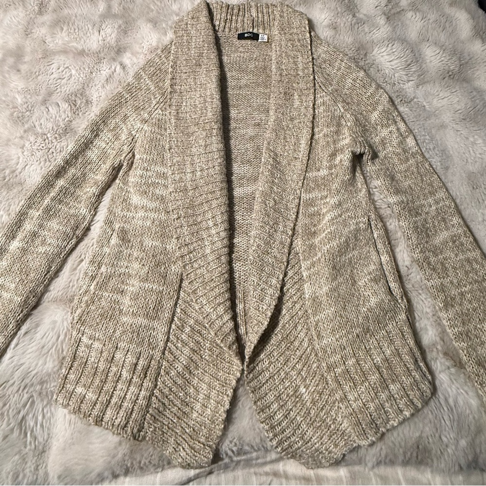 BDG Cozy Cream Open-Front Sweater with Pockets